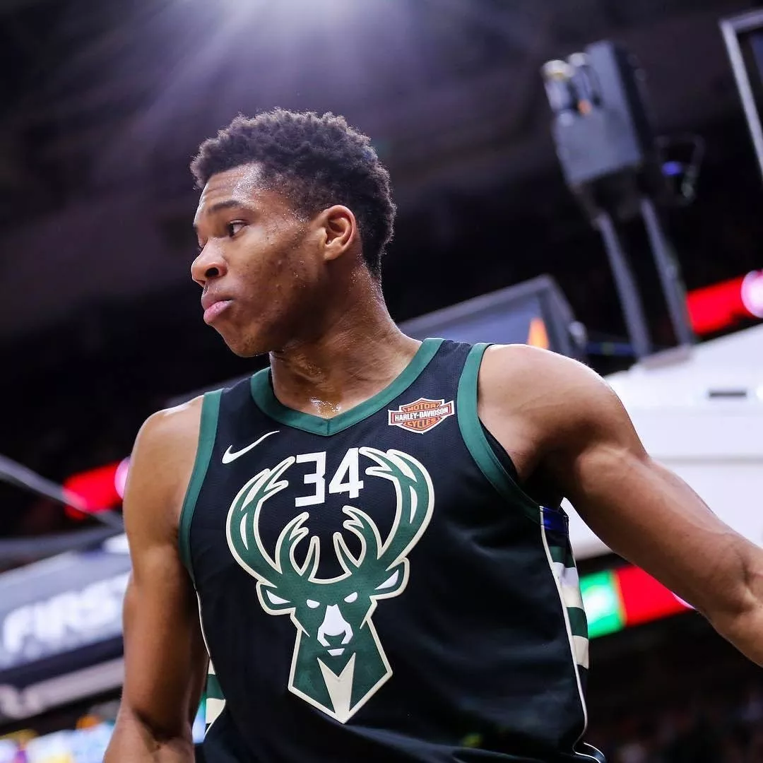 右联赛的走 右联赛的走